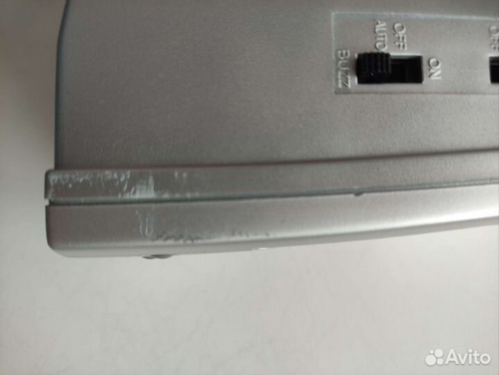 Радиобудильник-часы Hyundai H-1506