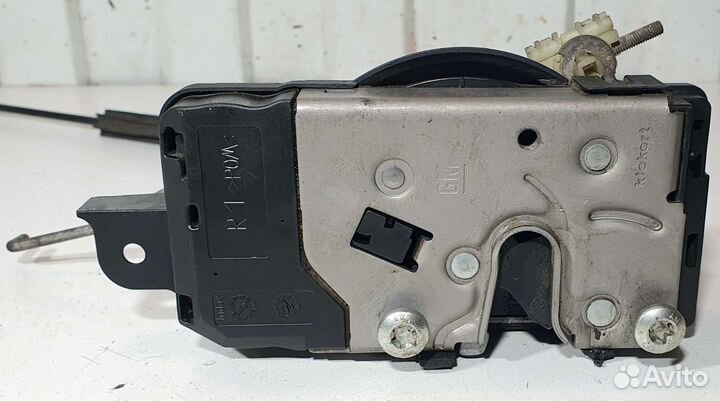 Замок двери передней правой Opel Astra H