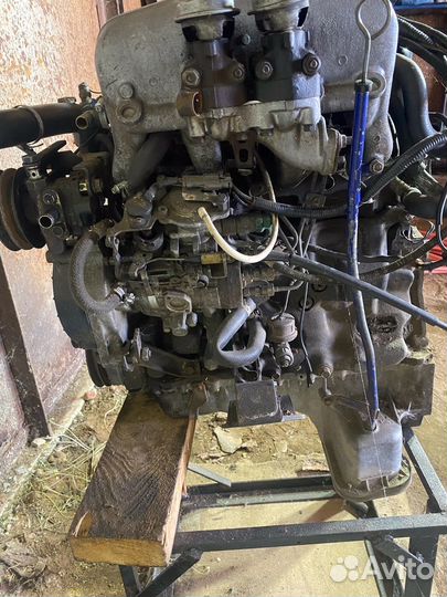 Двигатель на isuzu 4JB1т