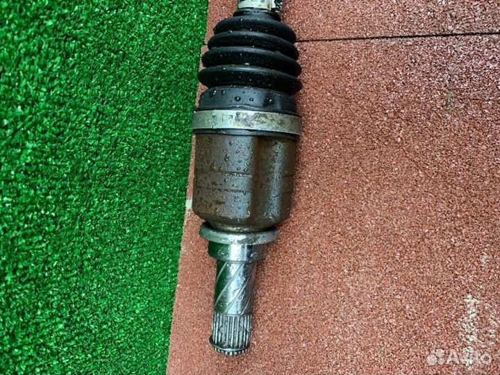 Привод полуось переднего правого колеса Renault