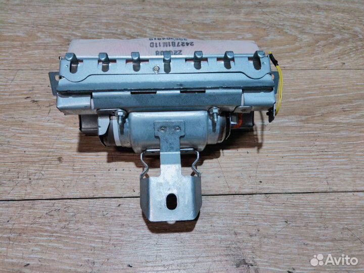 Подушка безопасности Nissan Note E11 2008