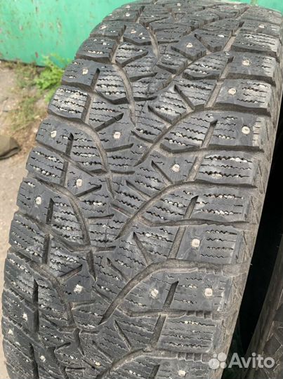 Bridgestone Blizzak Spike-02 SUV 235/65 R17 108T