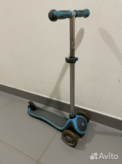 Самокат трехколесный Globber беговел