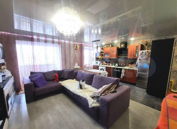 2-к. квартира, 52 м², 4/5 эт.