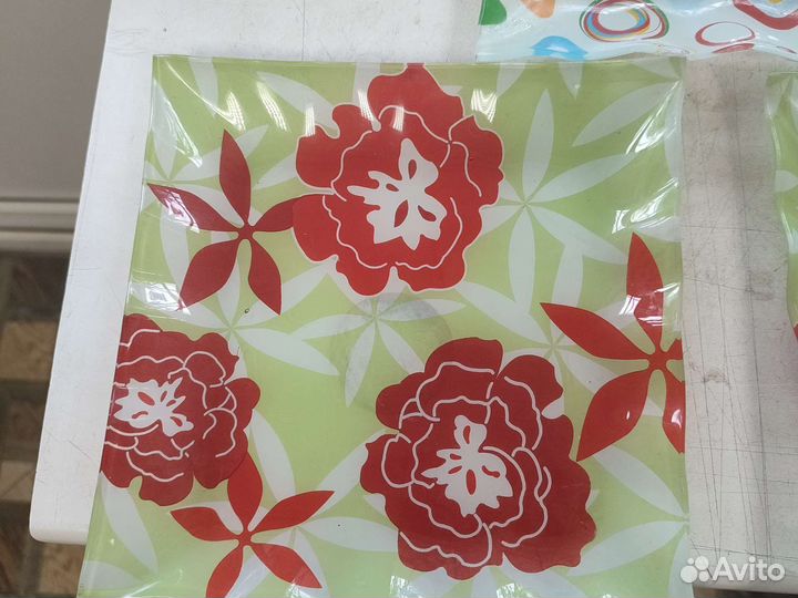 Набор тарелок из стекла