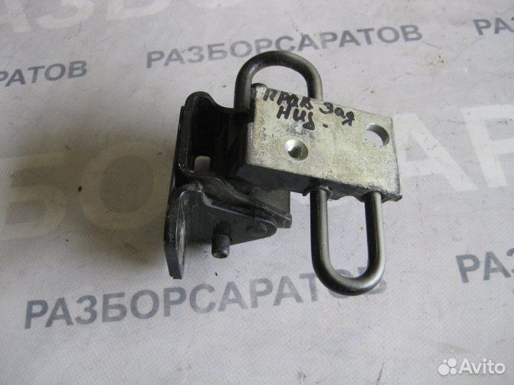 Петля двери нижняя задняя правая Volkswagen