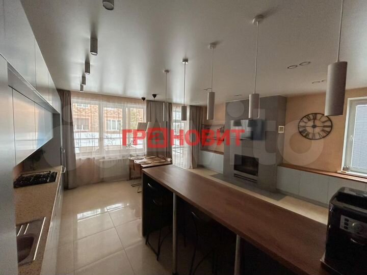 Таунхаус 191 м² на участке 4,6 сот.