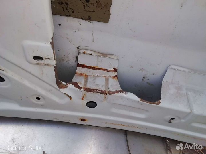 Задняя дверь на ларгус фургон, левая