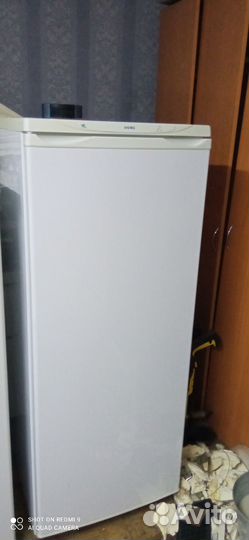 Холодильник бу полюс