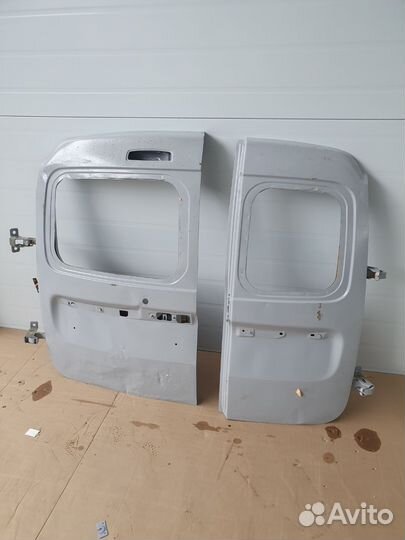 Задние двери багажника LADA Largus, 2012 г.А1-41