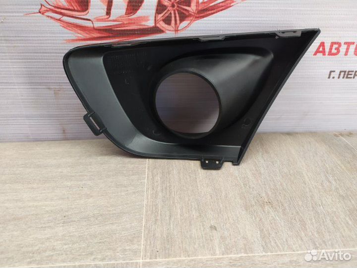 Накладка птф левая Renault Duster с 2015 года