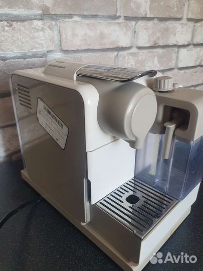 Кофемашина delonghi