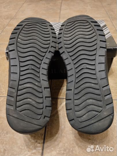 Демисезонные ботинки 42р