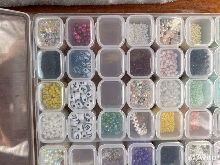 Набор бисера и лесок
