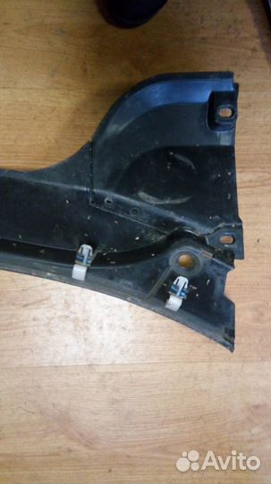 Жабо на рено меган 2 2008г