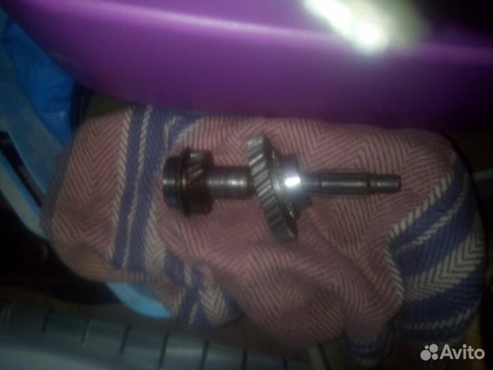 Вал коробки передач