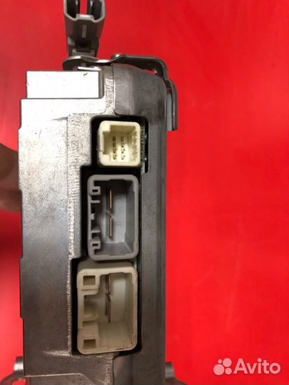 Блок управления рулевой рейкой Lexus Ls XF40