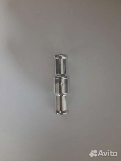 Топливный соединитель с обратным клапаном 12мм