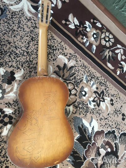 Классическая гитара шестиструнная бу