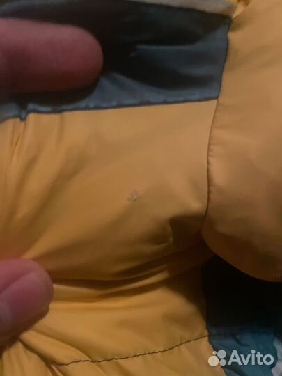 Пуховик Tnf x Supreme statue of liberty желтая