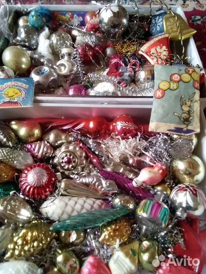 Елочное стекло