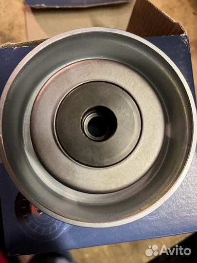 Ролик ремня приводного Mitsubishi