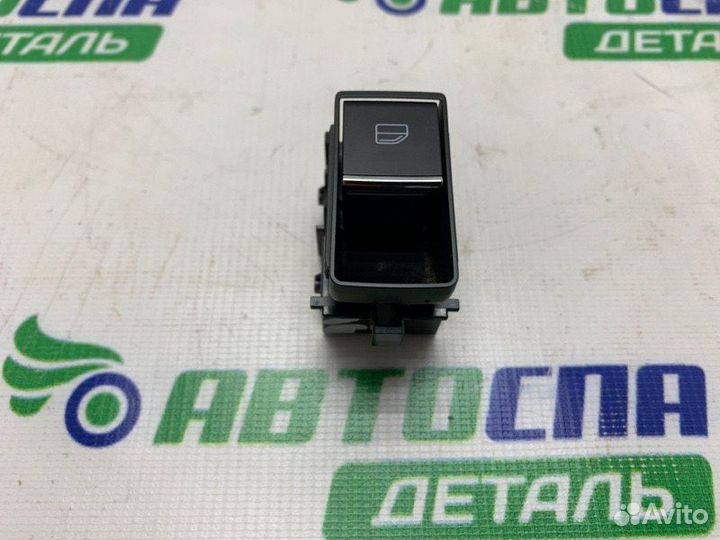 Кнопка стеклоподъемника Mazda 3 BP PE / P5 2019