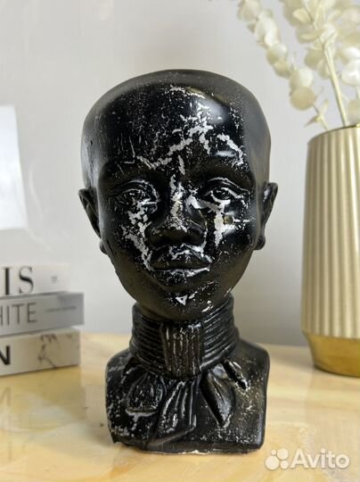 Декоративная статуэтка африканка декор для дома