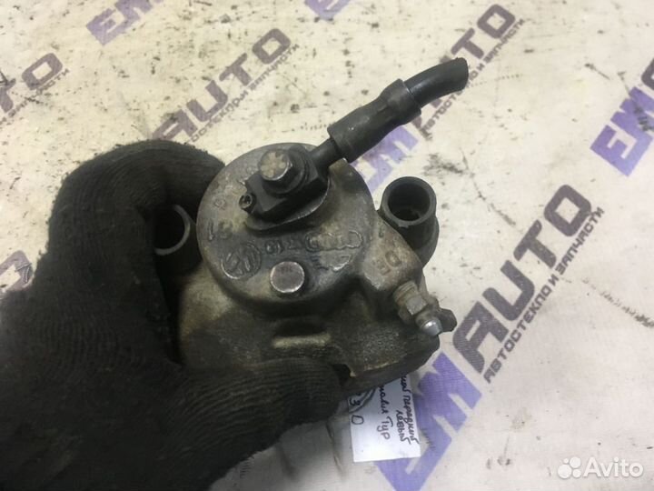 Суппорт тормозной передний левый Шкода Октавия Тур