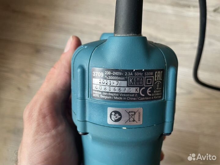 Фрезер Makita 3709 (триммер)