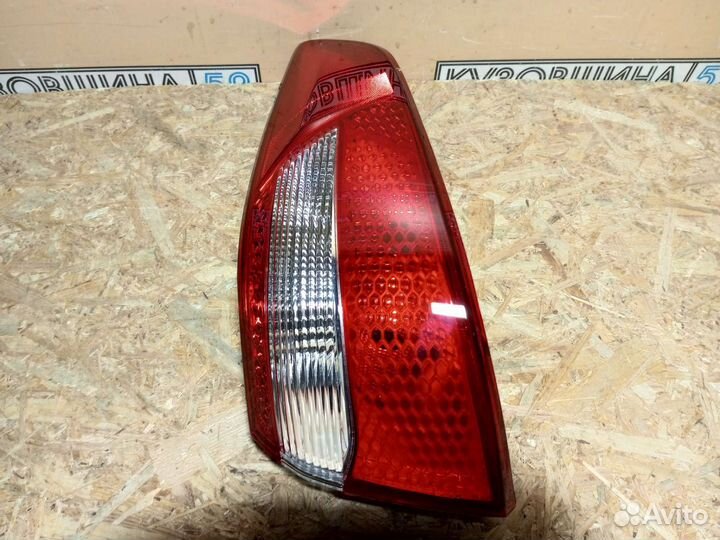 Фонарь наружний правый Kia Rio 3 (11-14г) до рест