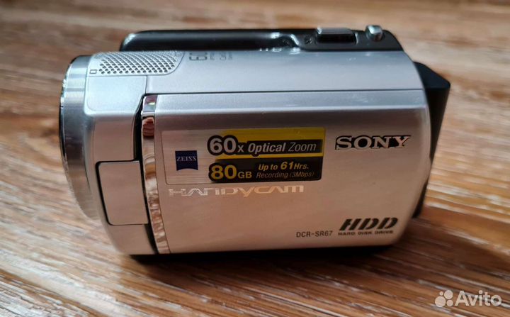 Видеокамера Sony DCR-SR67E