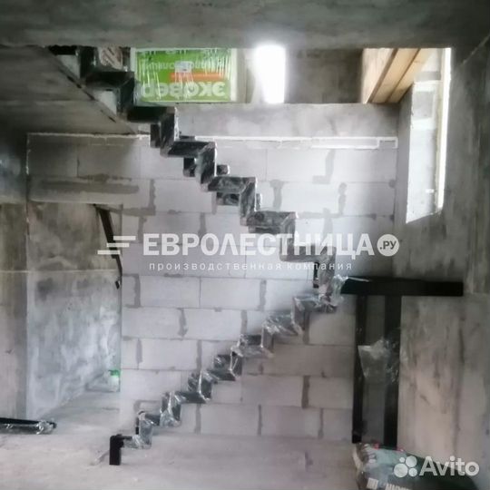 Лестница на второй этаж