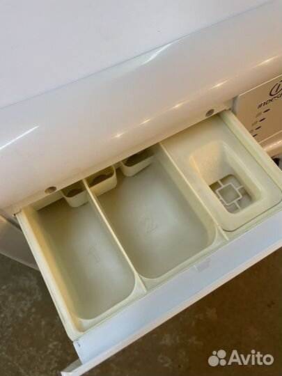 Стиральная машина indesit на 5 кг