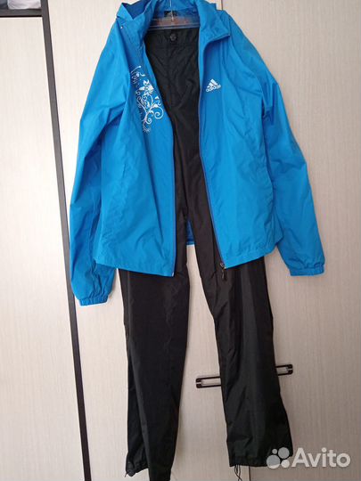 Продам женский спортивный костюм бу