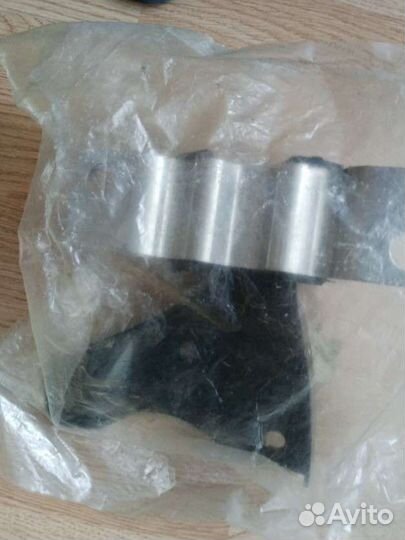 Опора двигателя рено логан фаза1 правая