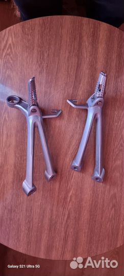 Задние подножки Suzuki GSX-R 600/750 07-08 г.в