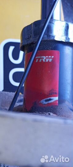 Стойка передняя правая Опель mokka