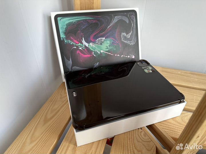 iPad Pro 11 2018 64GB 92акб + Чехол