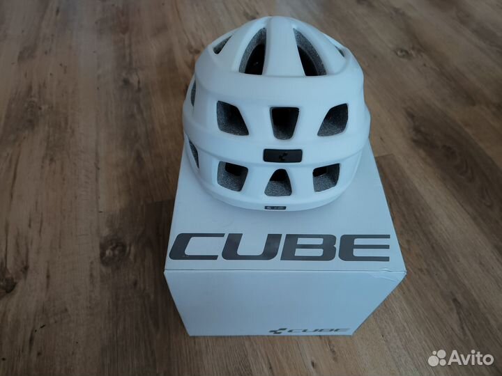 Новый шлем Cube перчатки