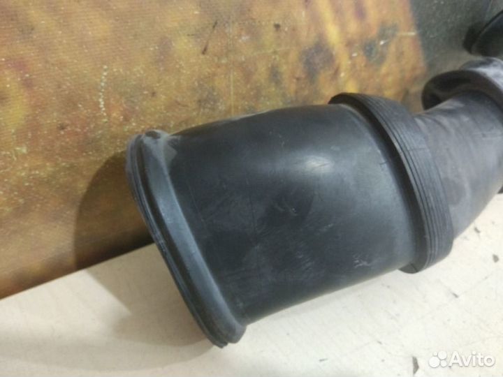 Патрубок Audi Q7 4L BAR 2006