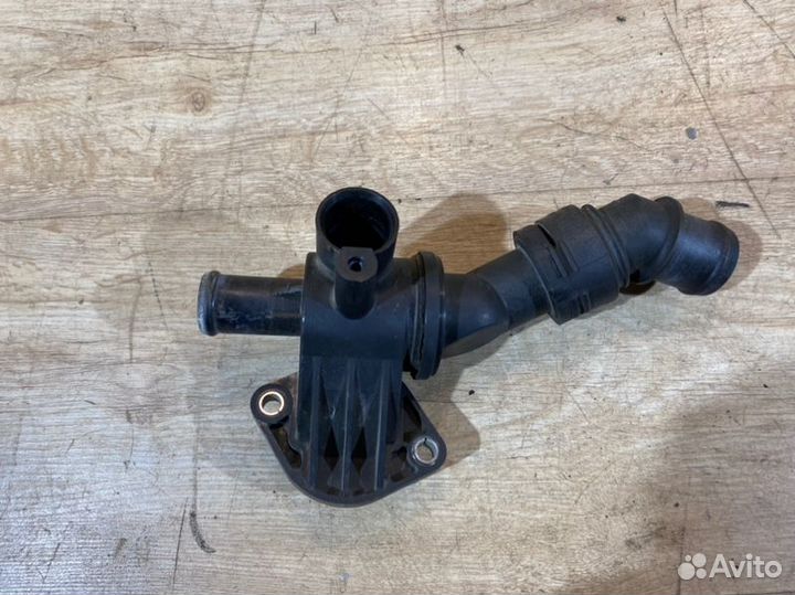 Корпус термостата Volkswagen Golf 6 хэтчбэк 1.6