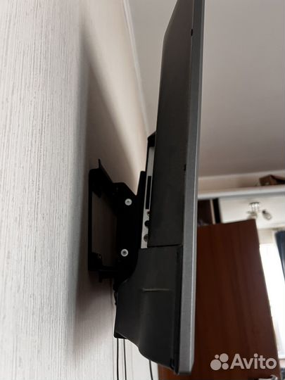 Телевизор Hartens 32 дюйма со Smart TV и Алисой