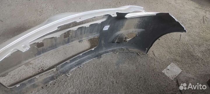 Бампер передний toyota vitz