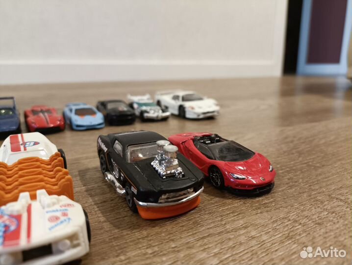 Машинки хот вилс hot wheels оригинал