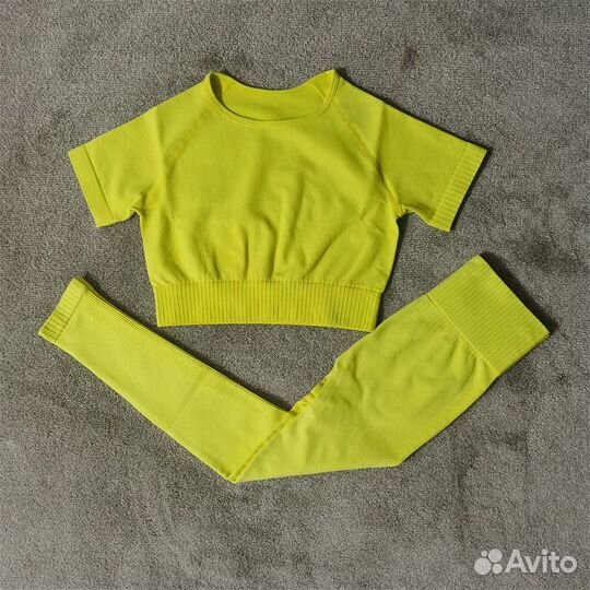 Костюм для фитнеса