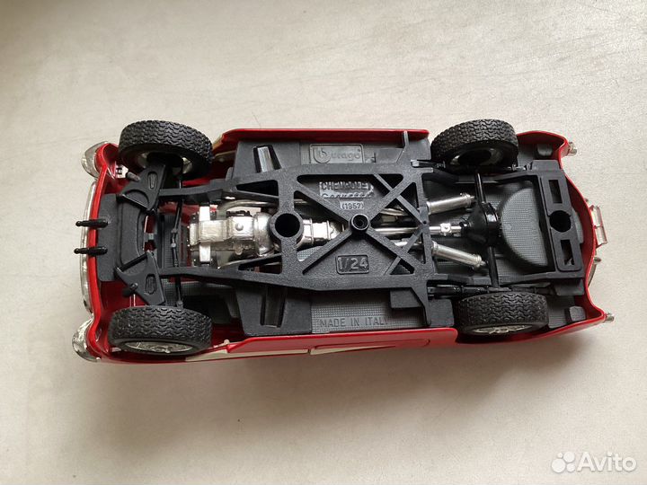 Модель автомобиля Chevrolet Corvette 1957