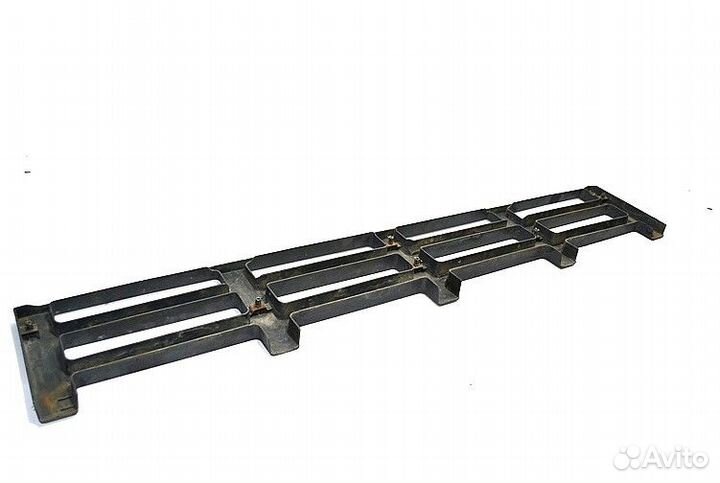 Подножка решетки volvo FH12 2-seeria (01.02)