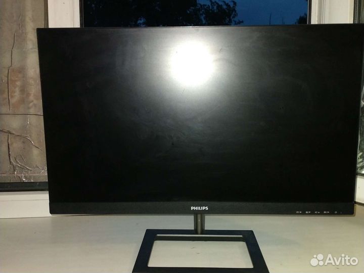 Монитор Philips 242E1