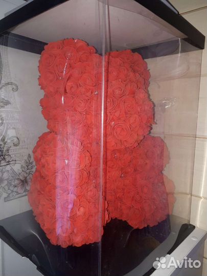 Мишка из ненастоящих роз